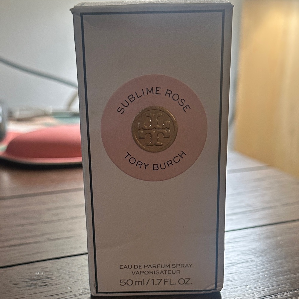 Tory Burch Sublime Rose Eau de Parfum 50ml - NIB - Picture 2 of 4